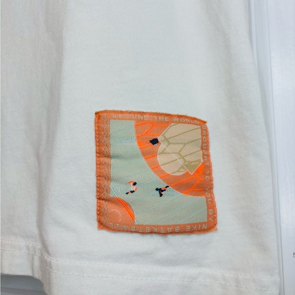 The Nike Tee 100% Cotton Loose Fit Men's Graphic White T-Shirt, Size L - Picture 8 of 8